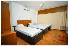 Athidhi Comfort E Premium Hostel Bed & Breakfast, Wayanad