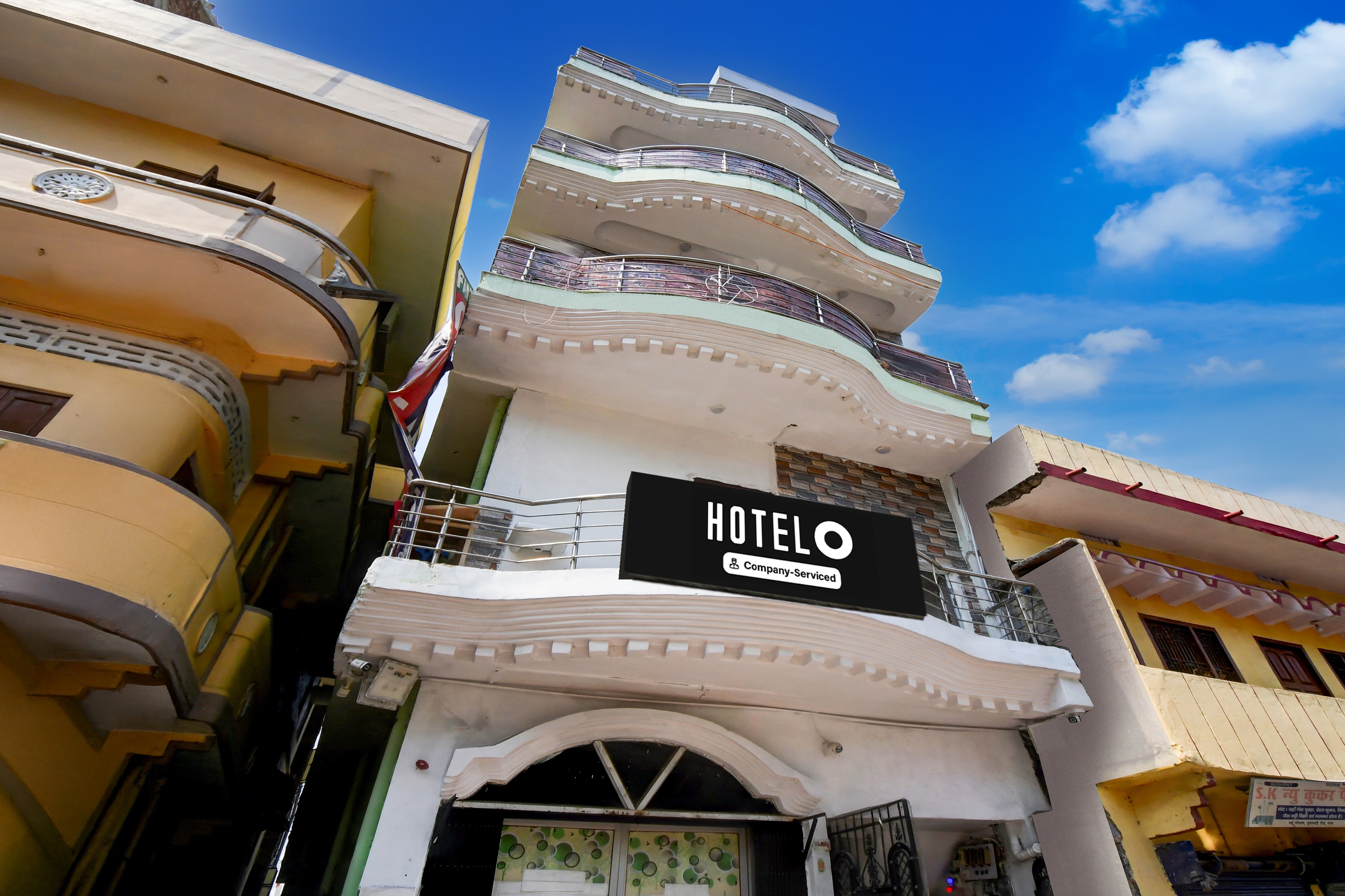 Hotel O Gaya Railway Junction Formerly Family Guest House - Tap to explore photos