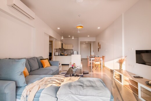 tisyastays | Quaint & Picturesque 2BHK Apartment