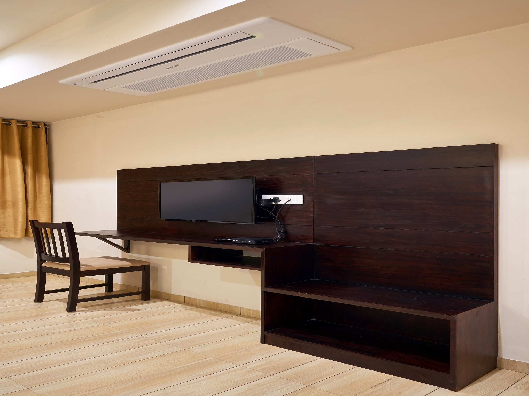 Hotel Tulsi 4