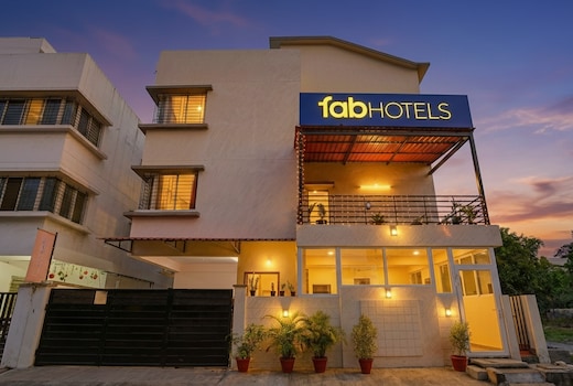 FabHotel Sri Aditya Inn