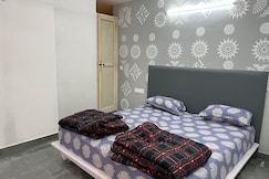 Podstop,East of Kailash, Delhi