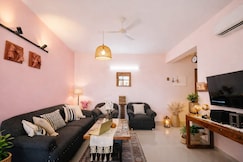 Skyview Calm Suite Pool Gym 1BHK Near Taj Mahal, Agra