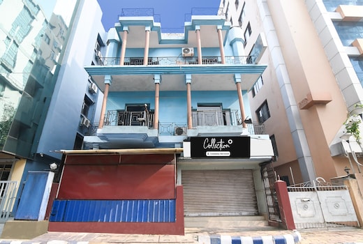 Collection O Saltlake Aadhar Office Formerly A&M Regency