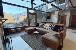 Kith Kin Farms 3BHK glass Villa jacuzzi Steam, Kullu