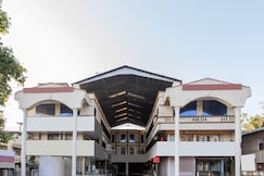 Super Hotel O Santushti, Dewas