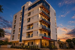 Shree Radhe Mohan Hotel (Family Rooms) Near Khatu Shyam Ji Temple, Khatu