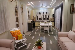 Shahatoot Stays 1BHK in Dayalbagh Agra, Agra