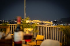 MAYA'S MANOR  A Luxury Lake View Boutique Hotel, Udaipur