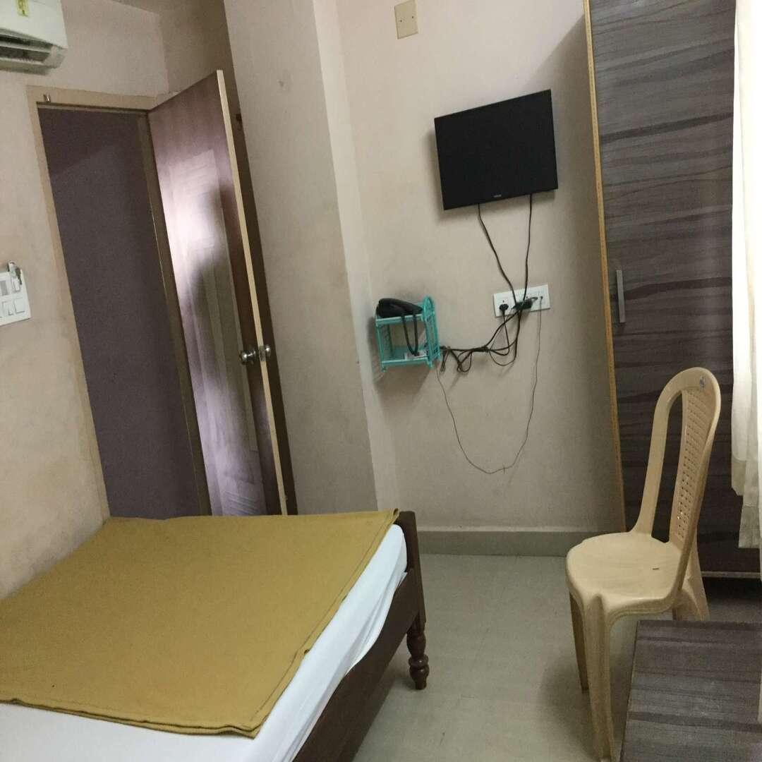 Sowmya Sree Lodge - Tap to explore photos