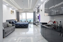 Couples preferred studio apartment, Greater Noida