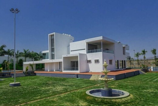 Lake family vibes 6BHK