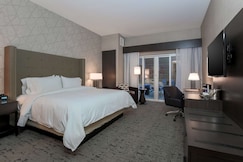 DoubleTree by Hilton Evansville, Posey