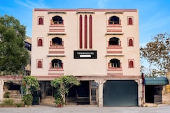 Super Townhouse Chandpole Metro Station Formerly Hotel Raghuraj Palace, Jaipur