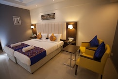 GANPAT GRAND, Palani