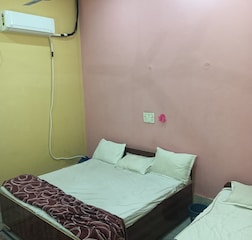 Non AC- 3 Bed Bedroom- With Cooler ( 1 )