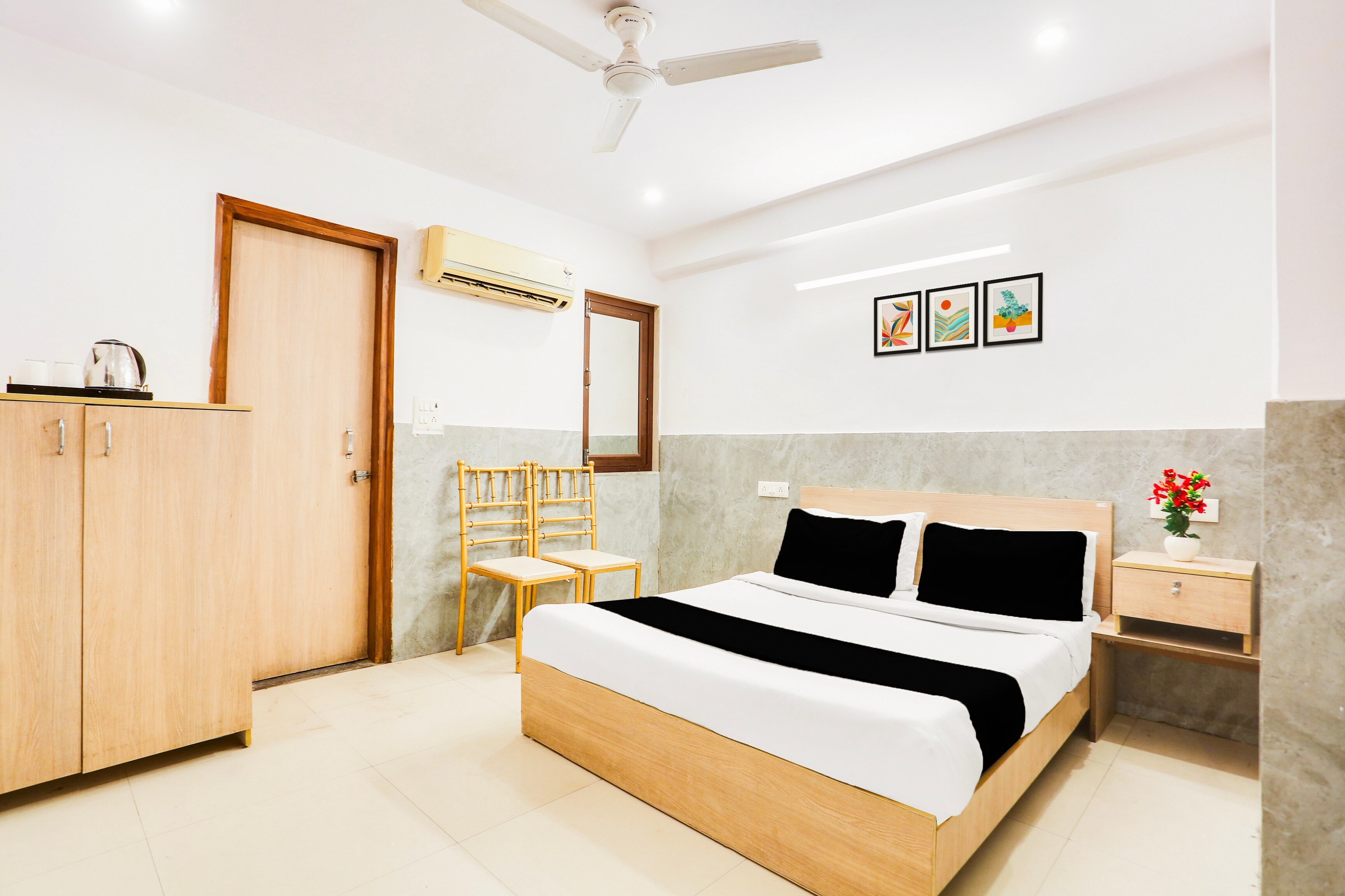 Super Hotel O Lime Tree - Tap to explore photos