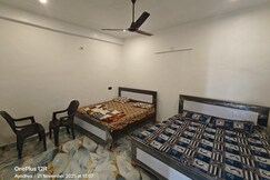 Karuna Nidhan Home Stay, Ayodhya