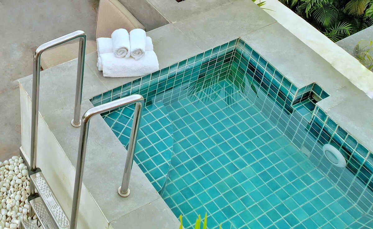 Vagator 3 bhk villa with pool - Tap to explore photos