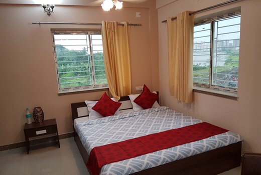 LOTUS Apartments