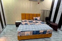 Hotel O by OYO The Family Palace, Ayodhya