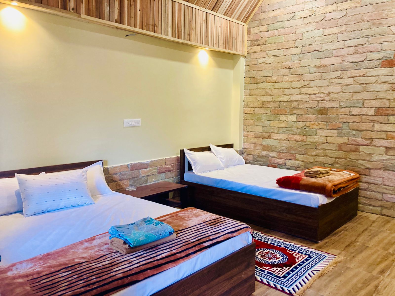 DR Homestay - Tap to explore photos
