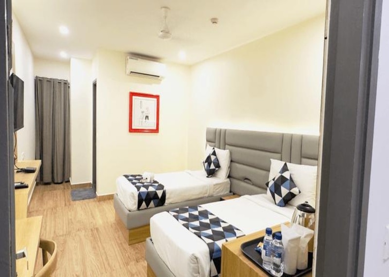 Hotel Whiteridge Premium - Tap to explore photos