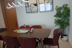 Serendipity BKC -Mumbai Guest House New, Mumbai