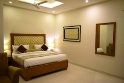 C 1Taj Nirvana, Agra