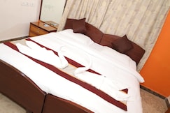 Cloud Seven Residency, Chennai