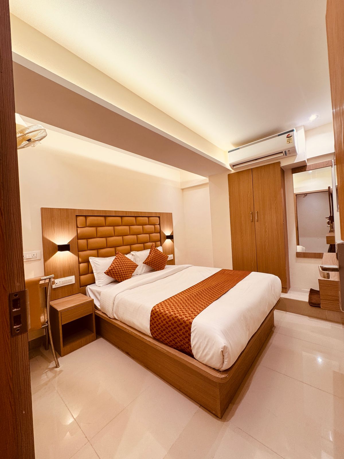 Superior Suite with Garden or City view 1