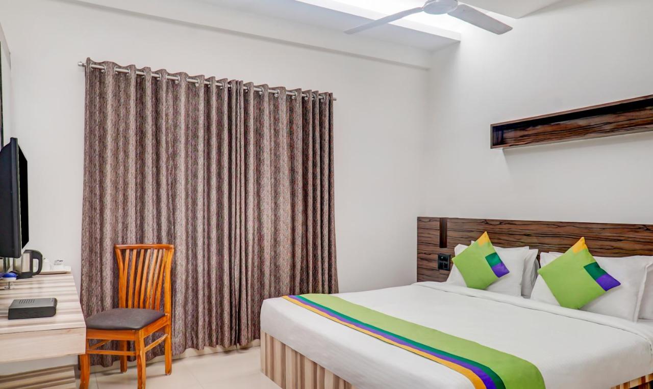 Deluxe Non AC Room 1