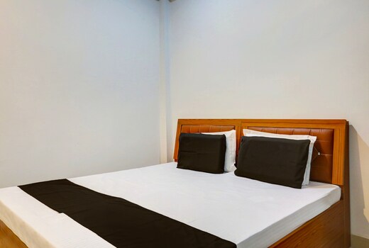 Hotel O Amantran Residency