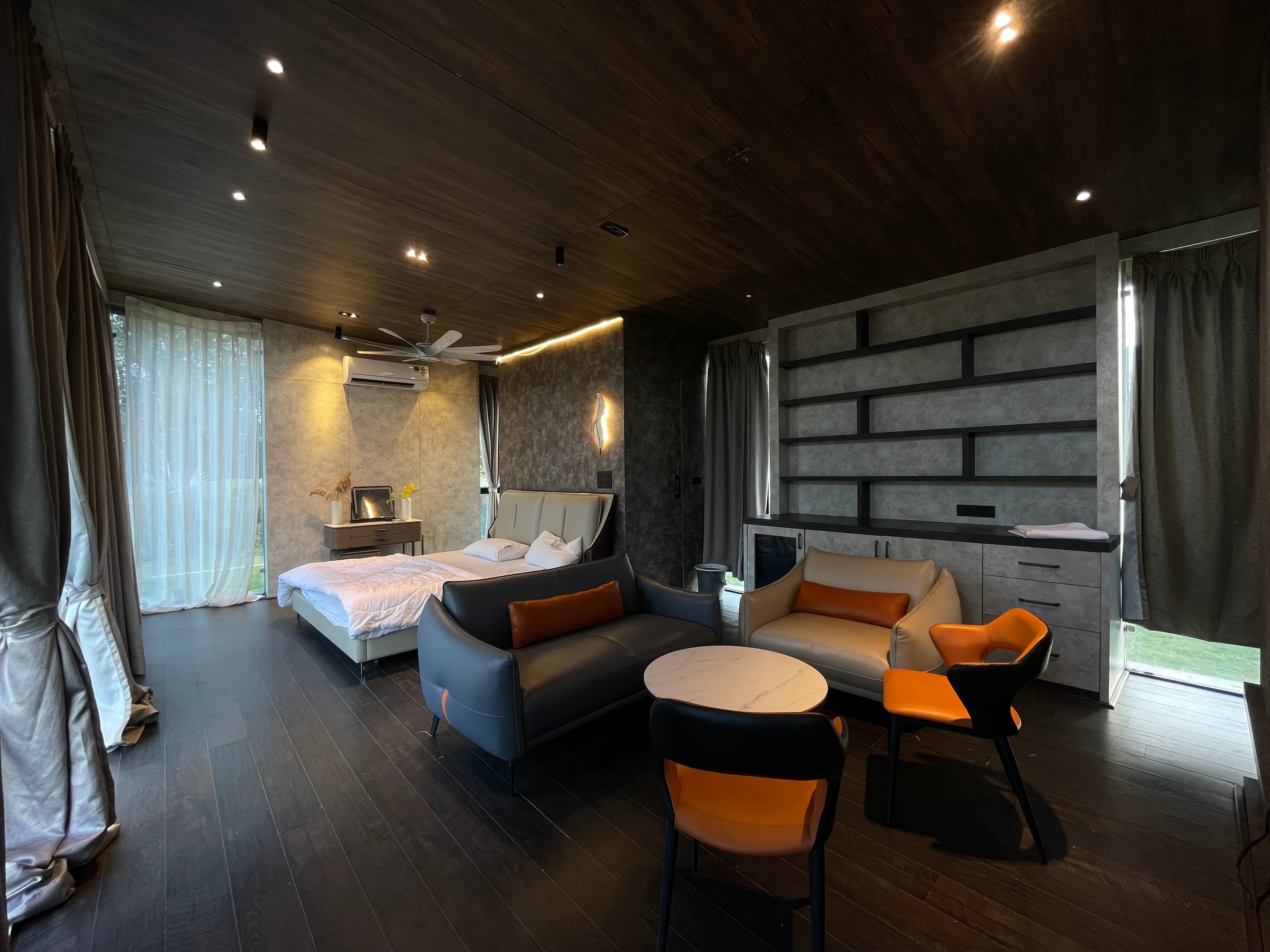 Medlin 1 | Serene Getaway with Outdoor Jacuzzi in Hyderabad by Homeyhuts - Tap to explore photos