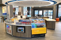 Tru By Hilton Baltimore Harbor East, MD, Baltimore