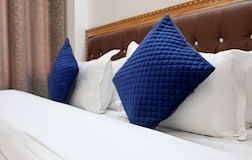 Deluxe room with mountain view