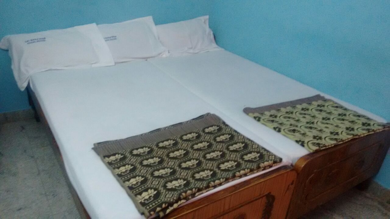 Sai narayana guest house  - Tap to explore photos