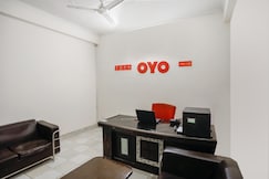 Hotel O Av Residency Near Botanic Garden Of Indian Republic, Noida