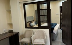 Bedroom 102 (Twin Bedroom)