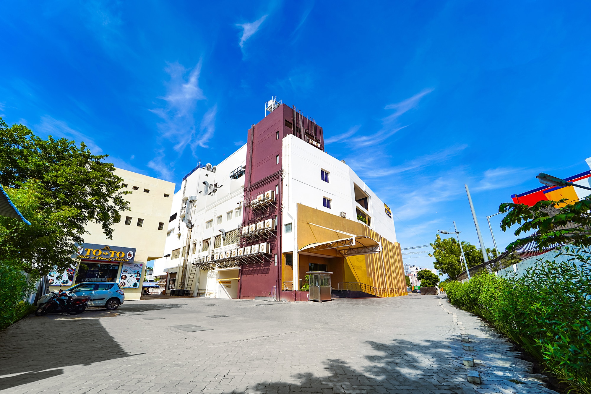 FabHotel Prime Nestlay Rooms Ramnad - Nr. Golden Shopping Mall - Tap to explore photos