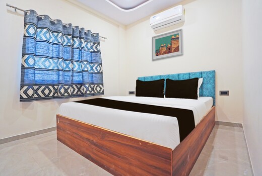 Hotel O Black Villa