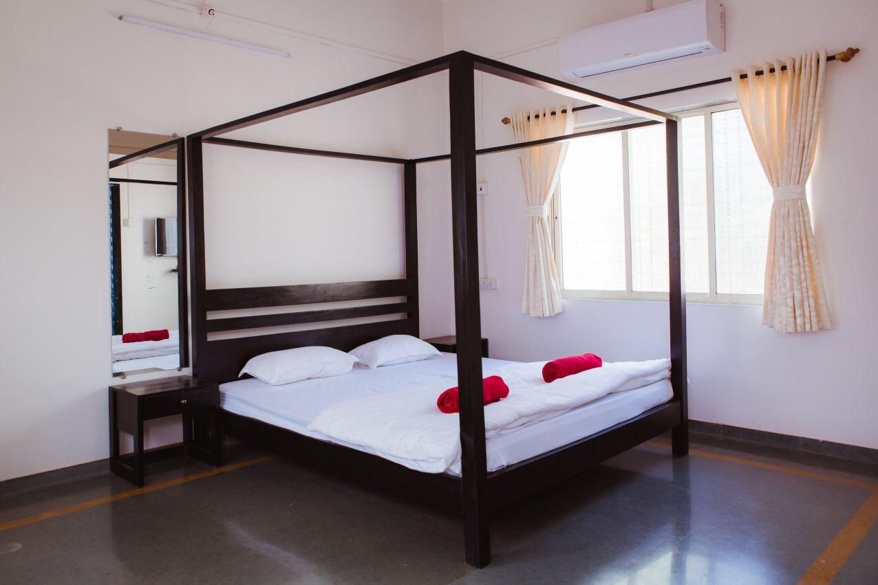 Redstone | Kihim 4 BHK Villa - Tap to explore photos