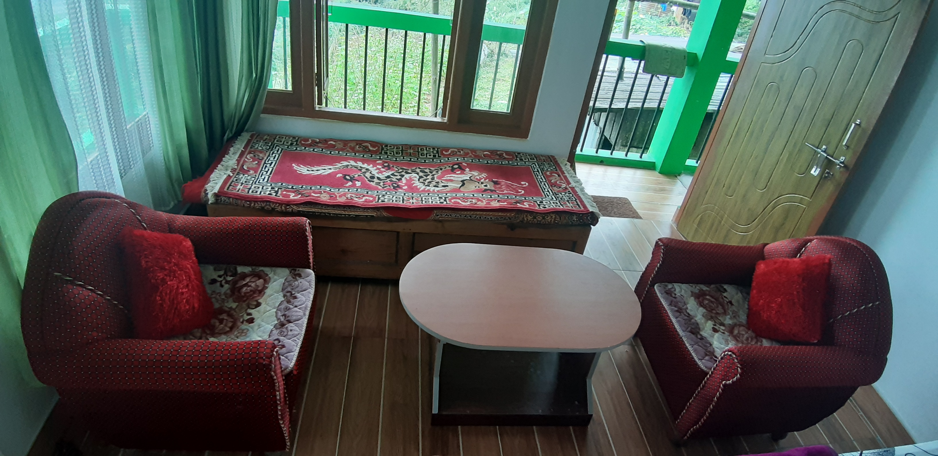 Shiwani Homestay Rooms (four bedded Room) - Tap to explore photos