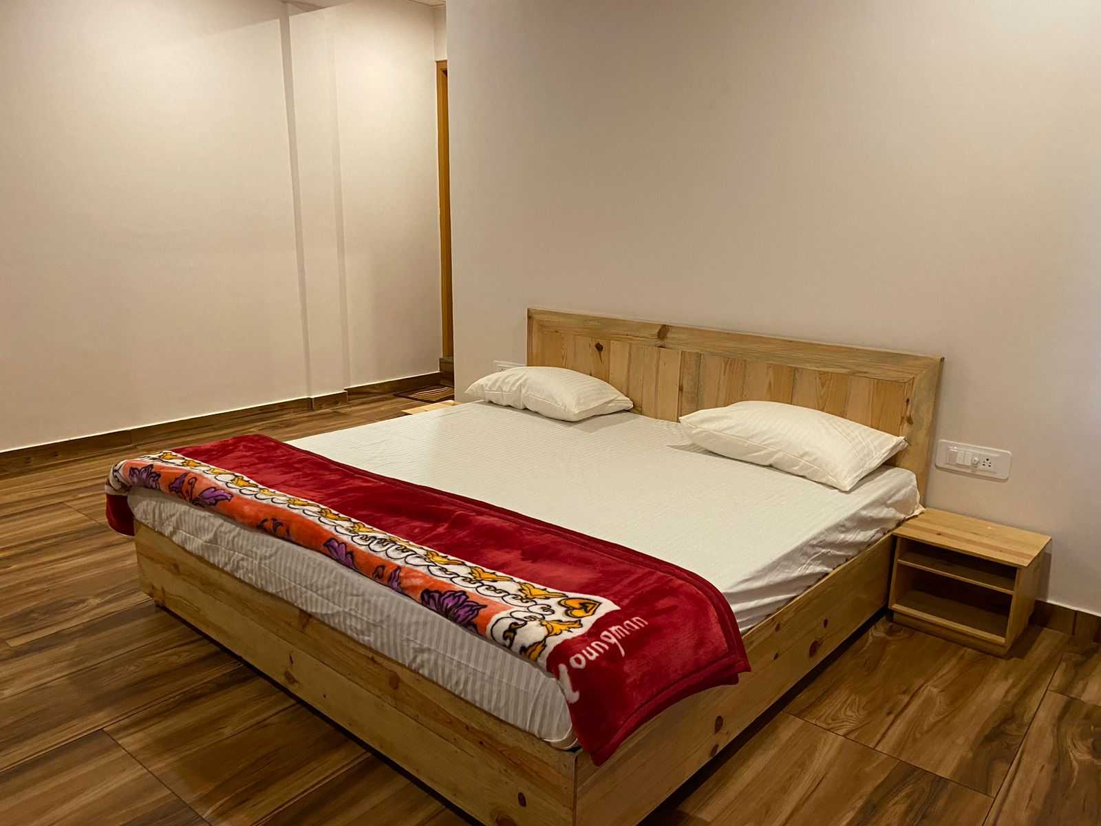 Hotel O Home Sunny Home Stay - Tap to explore photos
