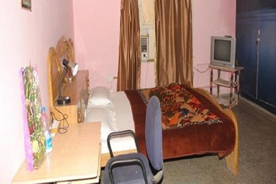 Shagun Guest House - Tap to explore photos