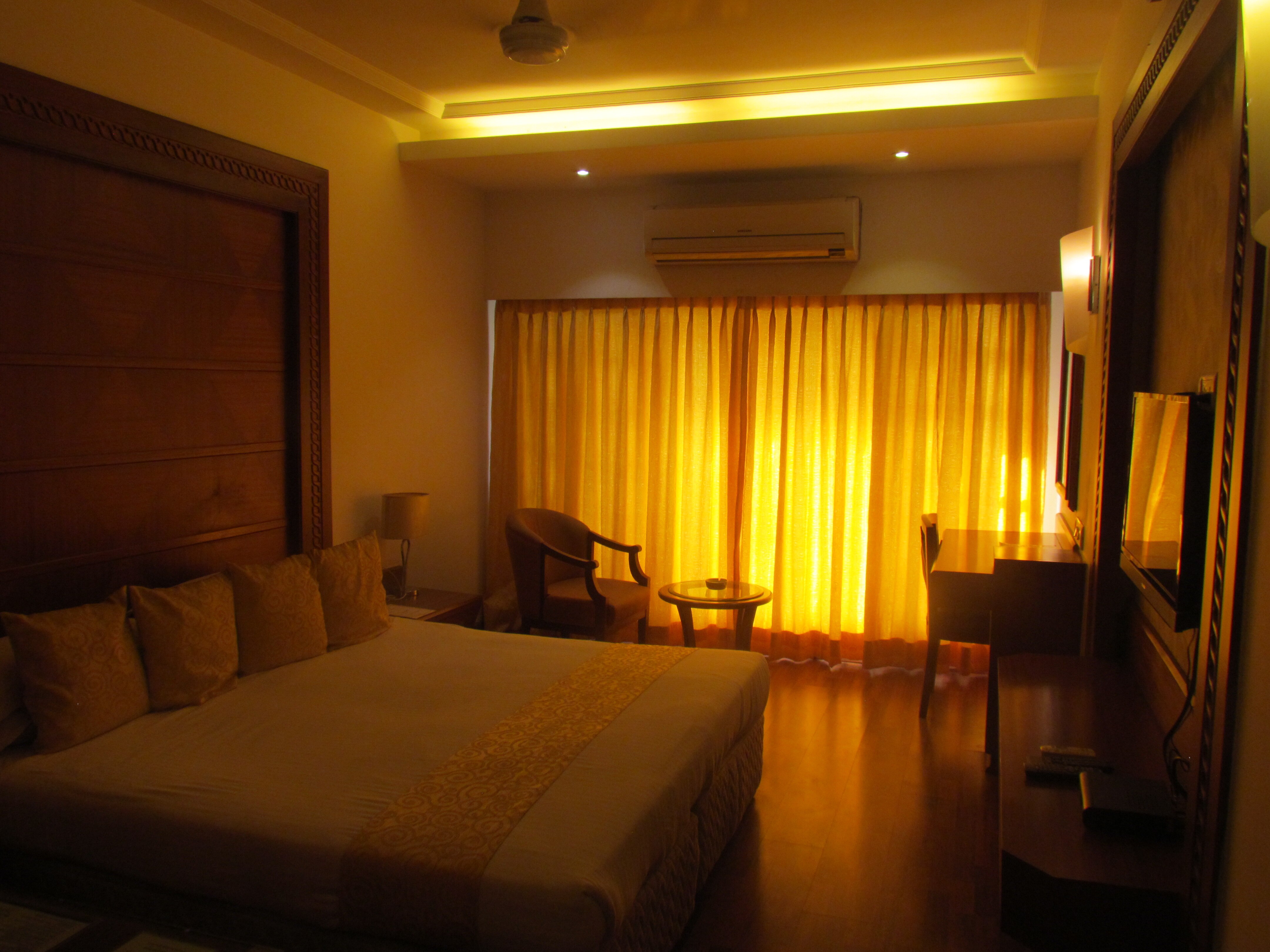 mumbai hotel regis st