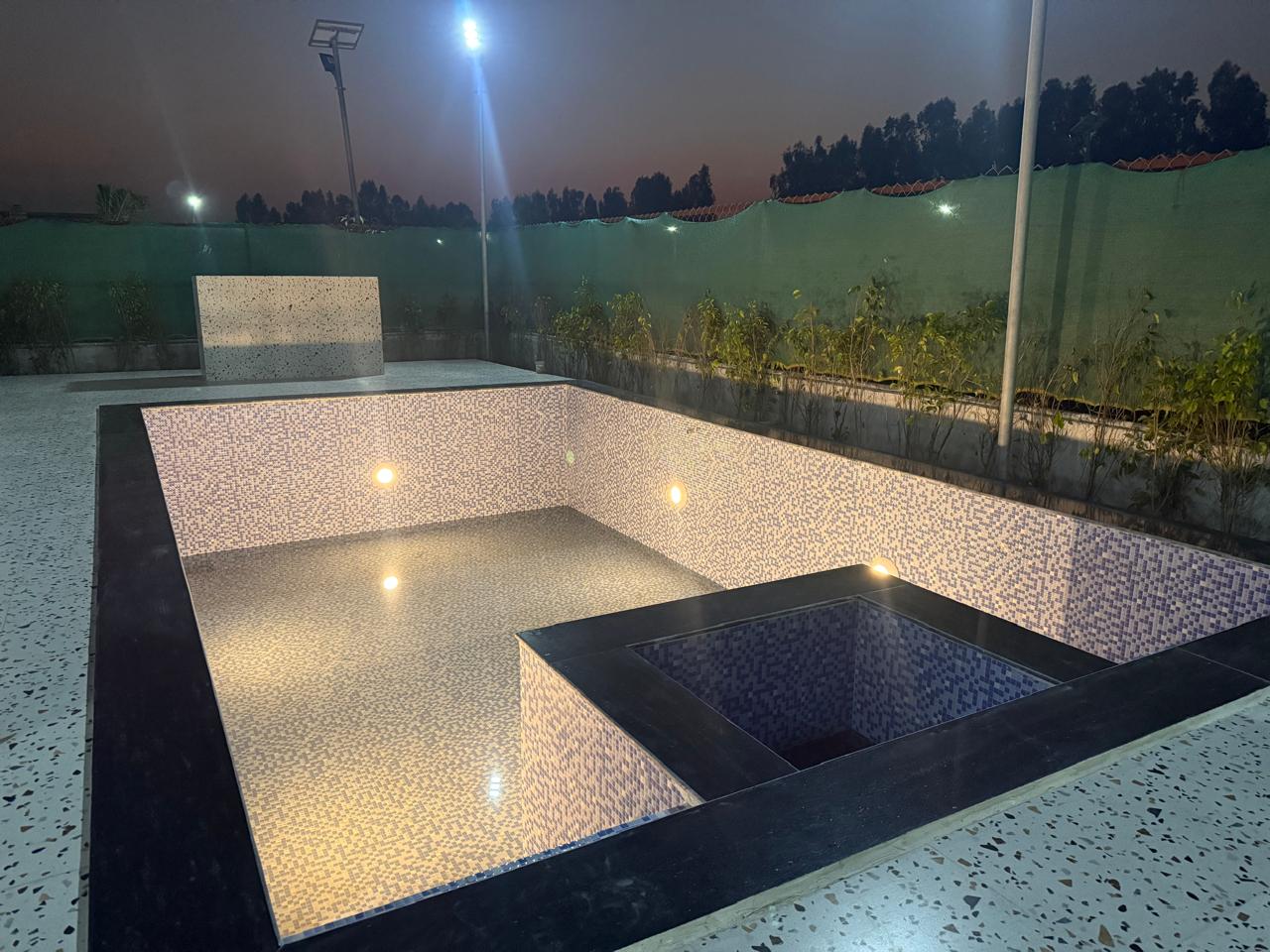 Dhaulidhar FarmHouse Noida - Tap to explore photos