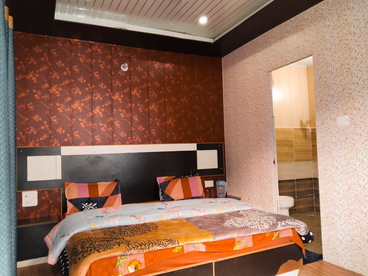 Hotel Maangal Vedic - Tap to explore photos