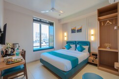 Hotel 7 Skye, Surat