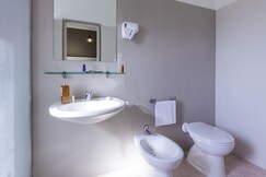 ibis styles Trani, Crotone